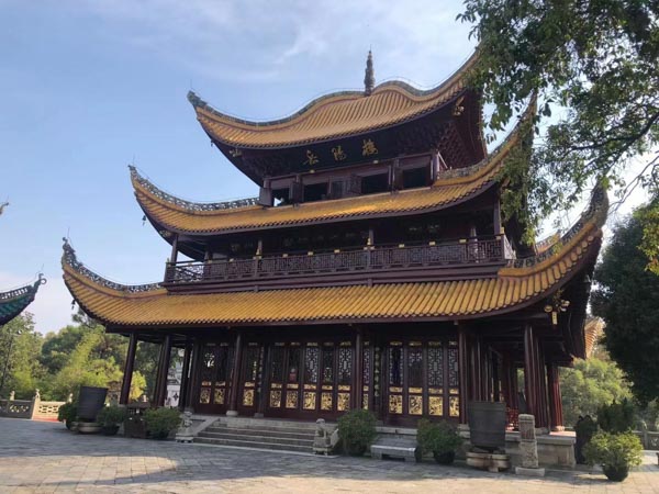 房地产公司需要为销售代理机构负责吗？上海律师事务所告诉您