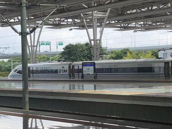 在发生交通事故后应该怎么来划分事故责任呢？静安律师来讲讲